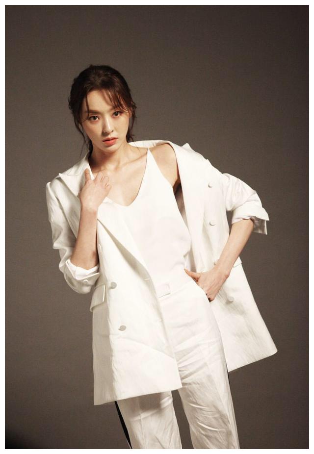 韩星女子图鉴. 第十六期 李多喜 模特身材超一流