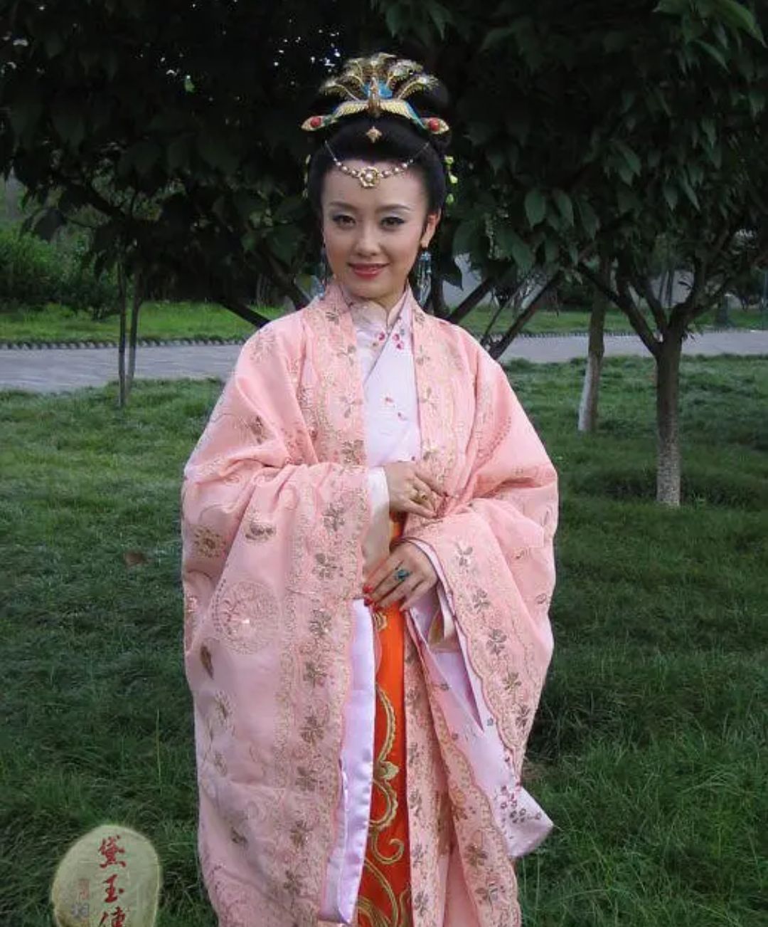 毕业于中央戏剧学院,北京美女演员王子瑜