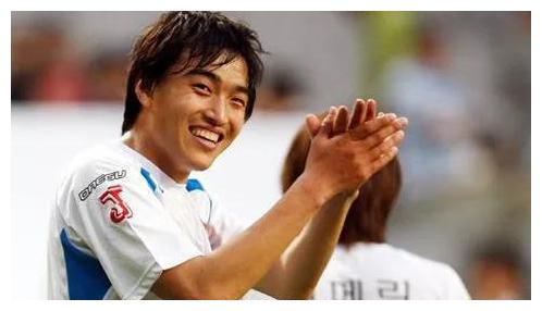 徐弘有望出山若执教大连可招揽冯潇霆两人师傅反目到冰释前嫌