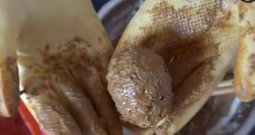 无铅“松花皮蛋”是如何秘制的?配方和做法教你,烧粥凉拌都不错休闲区蓝鸢梦想 - Www.slyday.coM 无铅“松花皮蛋”是如何秘制的?配方和做法教你,烧粥凉拌都不错休闲区蓝鸢梦想 - Www.slyday.coM