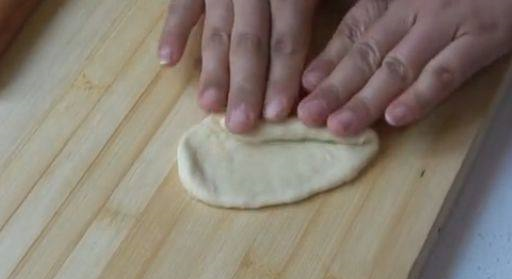 1碗面粉1个鸡蛋，做孩子爱吃的奶油面包卷，绵软醇香，早餐首选休闲区蓝鸢梦想 - Www.slyday.coM