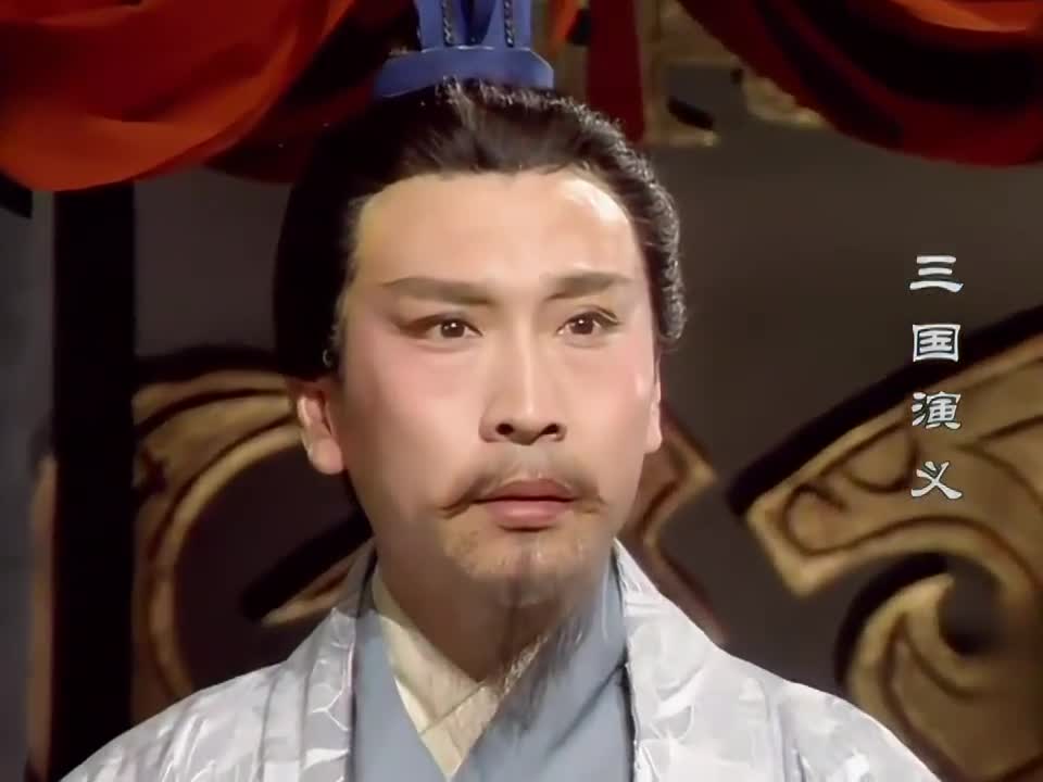 三国演义不愧是第一毒士贾诩点醒曹丕之后让曹丕一飞冲天