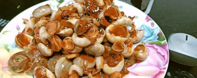 炒田螺前,剪了口子还是不容易吃?记住3个要点,不用牙签也能吃休闲区蓝鸢梦想 - Www.slyday.coM 炒田螺前,剪了口子还是不容易吃?记住3个要点,不用牙签也能吃休闲区蓝鸢梦想 - Www.slyday.coM