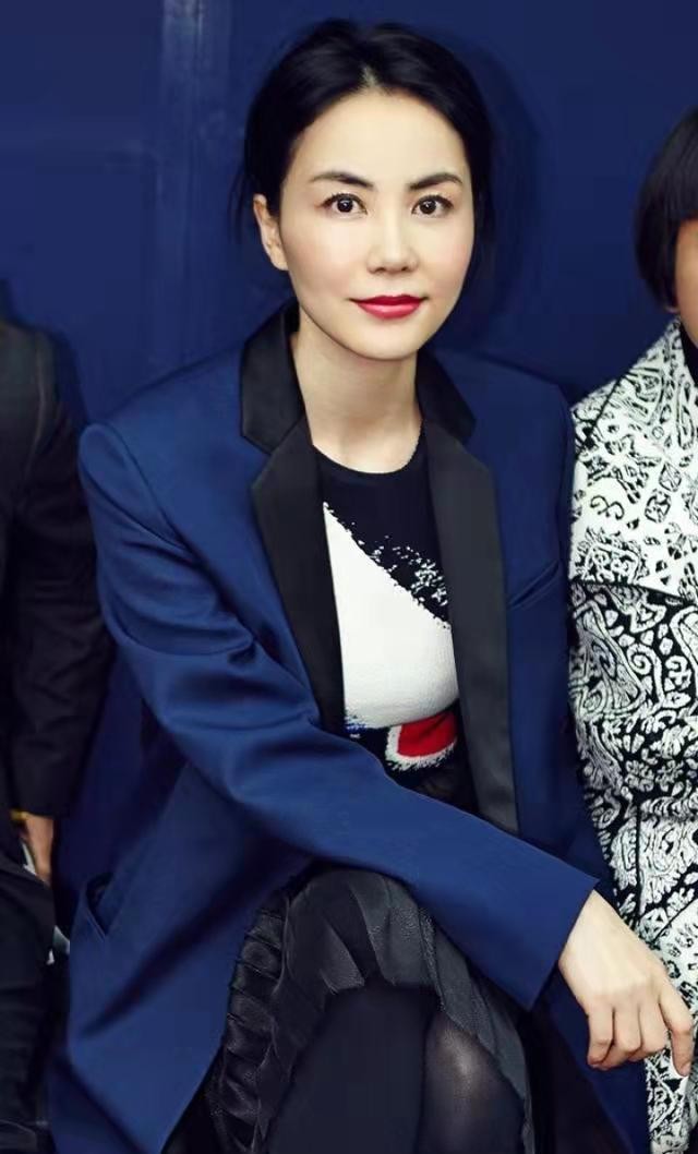 传奇歌后王菲的坎坷情史令人唏嘘不已穿搭亦是起伏跌宕