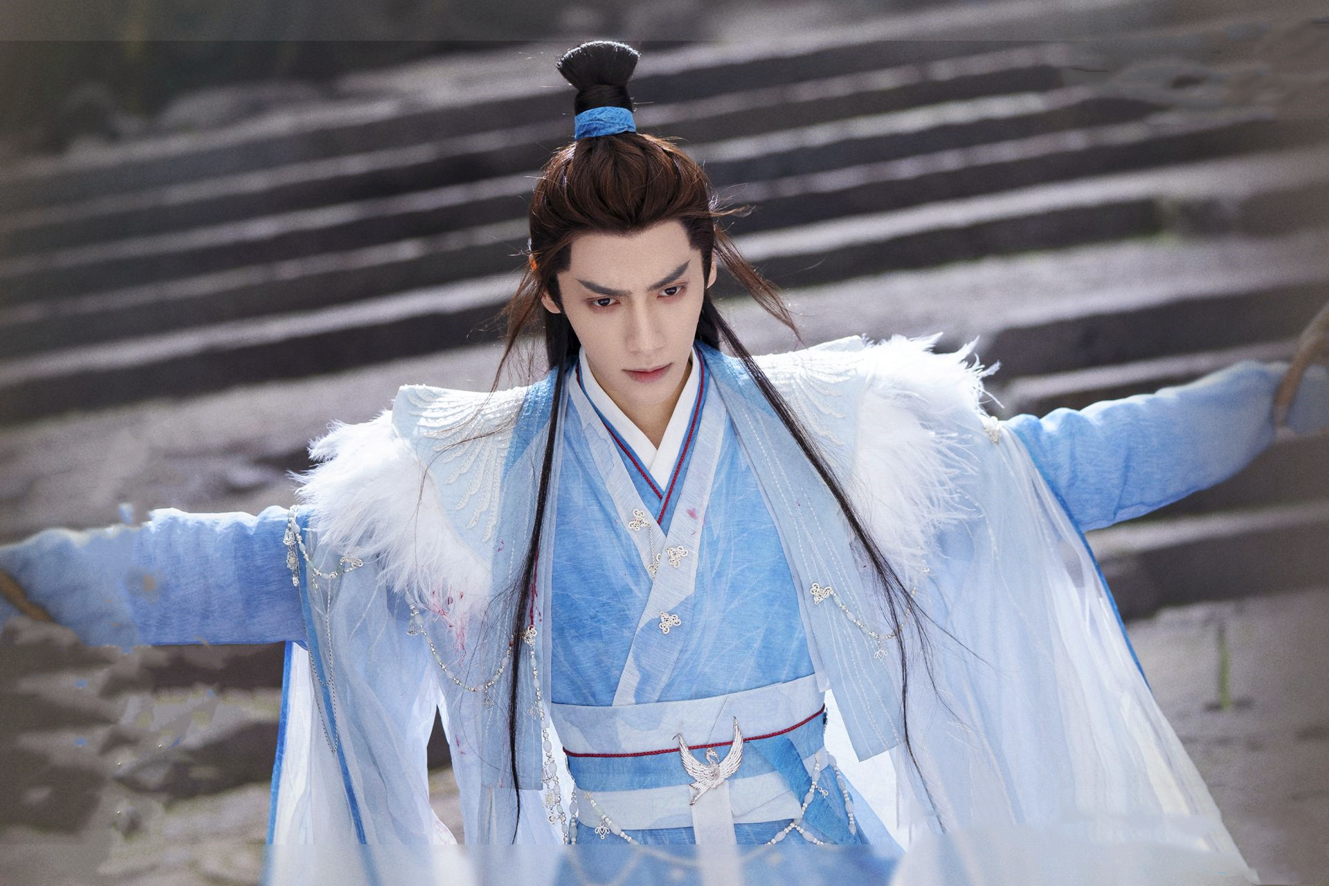 《长月烬明》：澹台烬险些再成魔神，黎苏苏重现五百年前的往事|长月烬明|澹台|魔神_新浪新闻