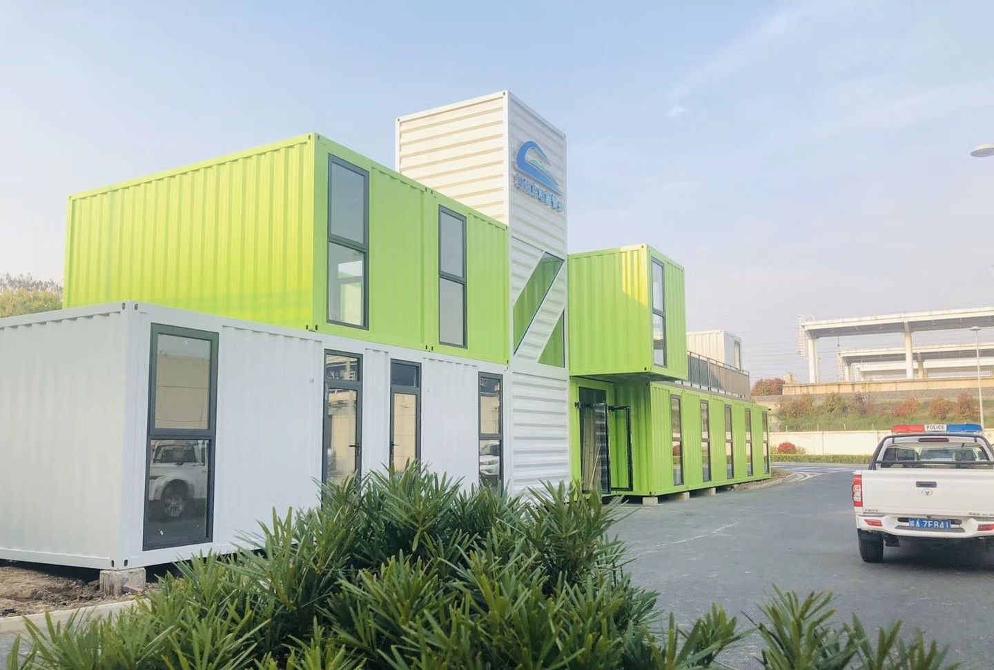 集装箱办公楼定制丨集装箱商业办公楼设计厂家