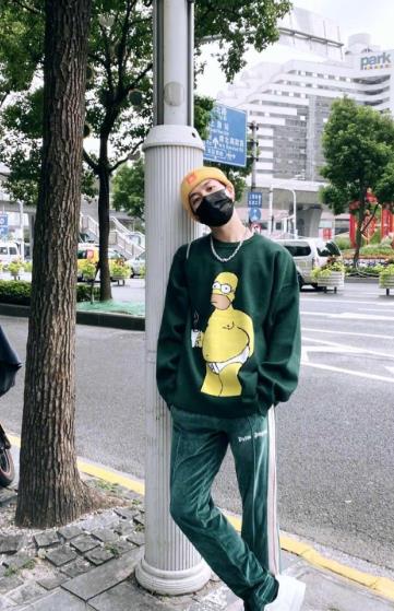 王嘉尔绿配绿私服好看吗(王嘉尔如何打造帅气绿色私服) 王嘉尔绿配绿私服好看吗(王嘉尔如何打造帅气绿色私服)