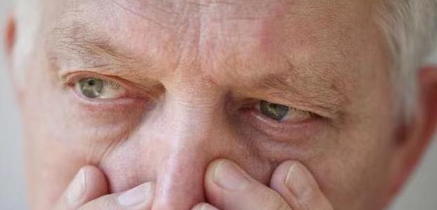 怎么让鼻梁变高（怎么才能让鼻梁变高_）-85模板网