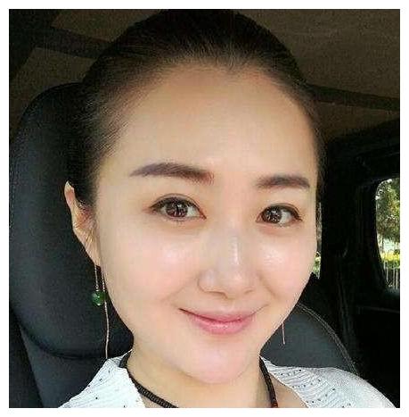 据悉,王雪之前是宋小宝的粉丝,两人在微博互动然后加了微信好友,后来