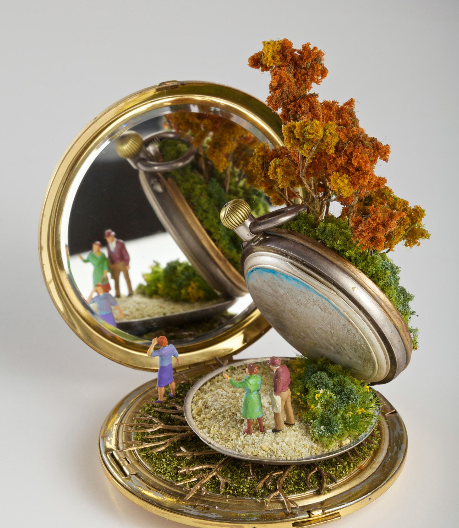 螺蛳壳里做道场,艺术家用零钱包和茶壶制作微雕