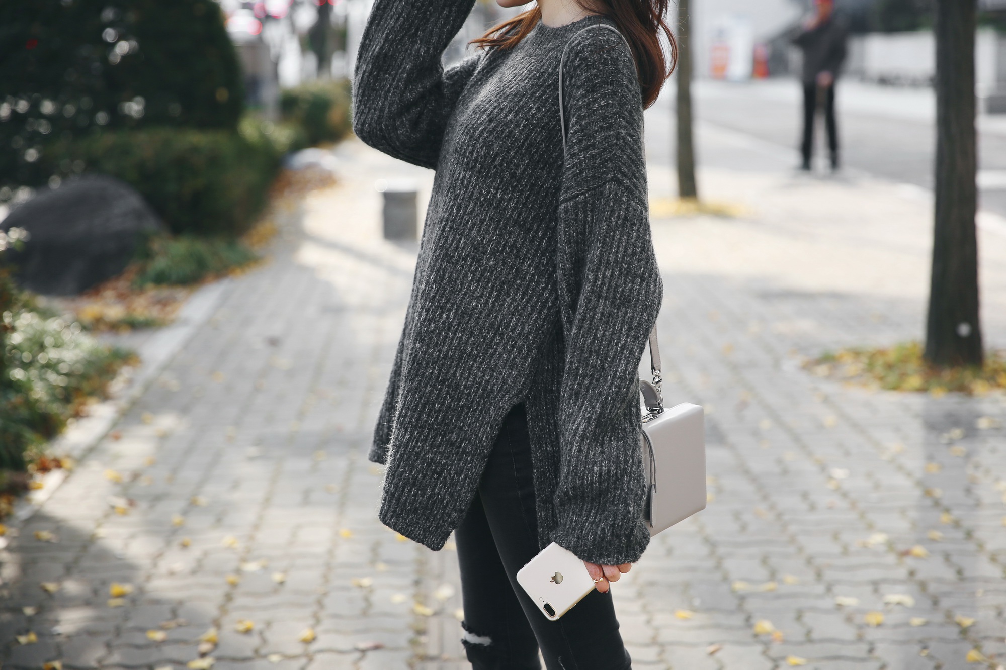 女装毛衣模特街拍图大美女秀拍摄,美美哒哒