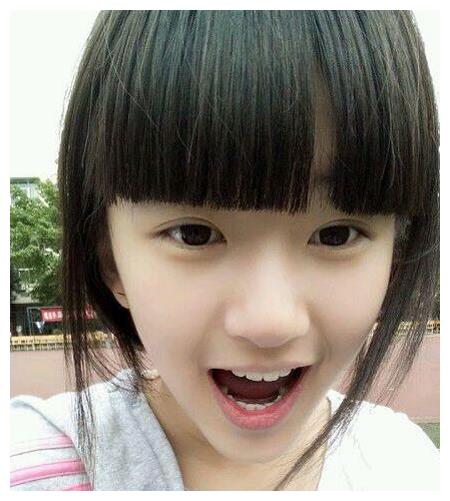 赵露思自曝上学被疯狂追求,本以为是玩笑,看到学生照后明白了|赵露思|