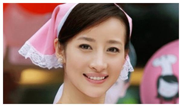 李舒桐是一个舞蹈演员,出于爱好从头干起,当起了影视演员