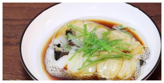 教你做清蒸鳕鱼,只需要短短几个步骤,做成最适合宝宝的辅食