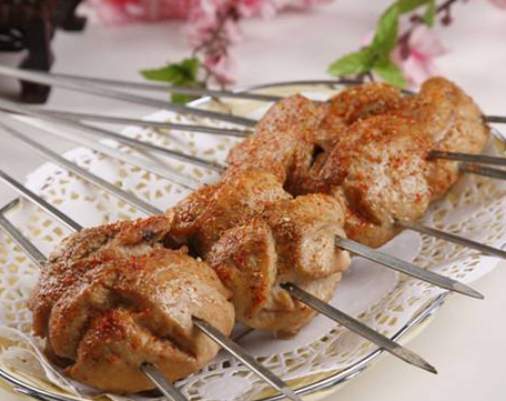 第3个羊蛋,说到这个的话,那么对于女士来说是不好意思的,就是吃个烧烤