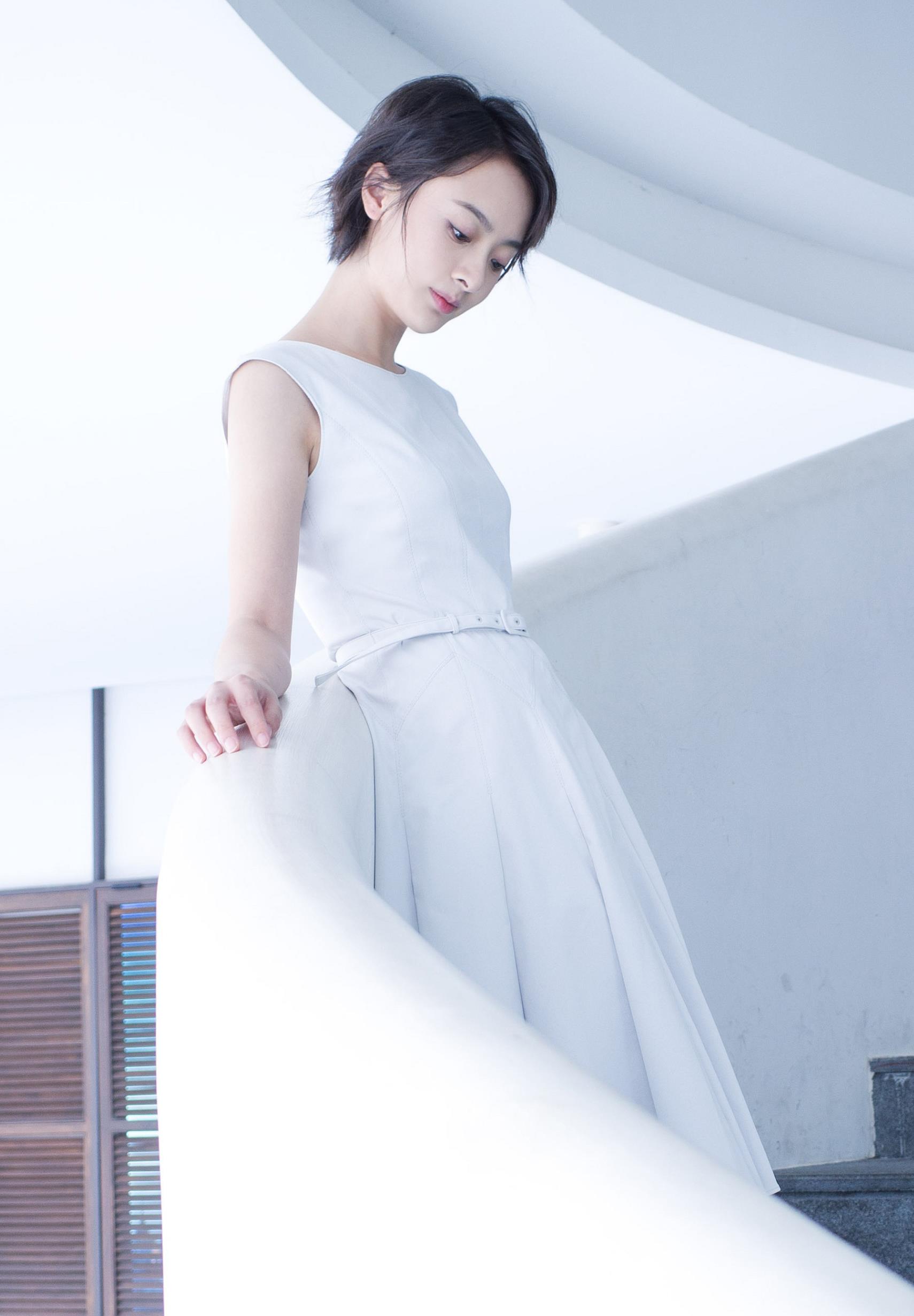 女神孙铱第5064期气质潮流美图欣赏