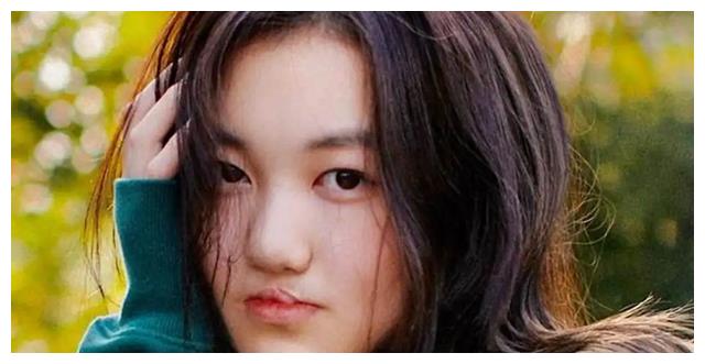 15岁小女儿衣不系扣,25岁大女儿抽烟纹身,天后王菲修的什么佛__财经