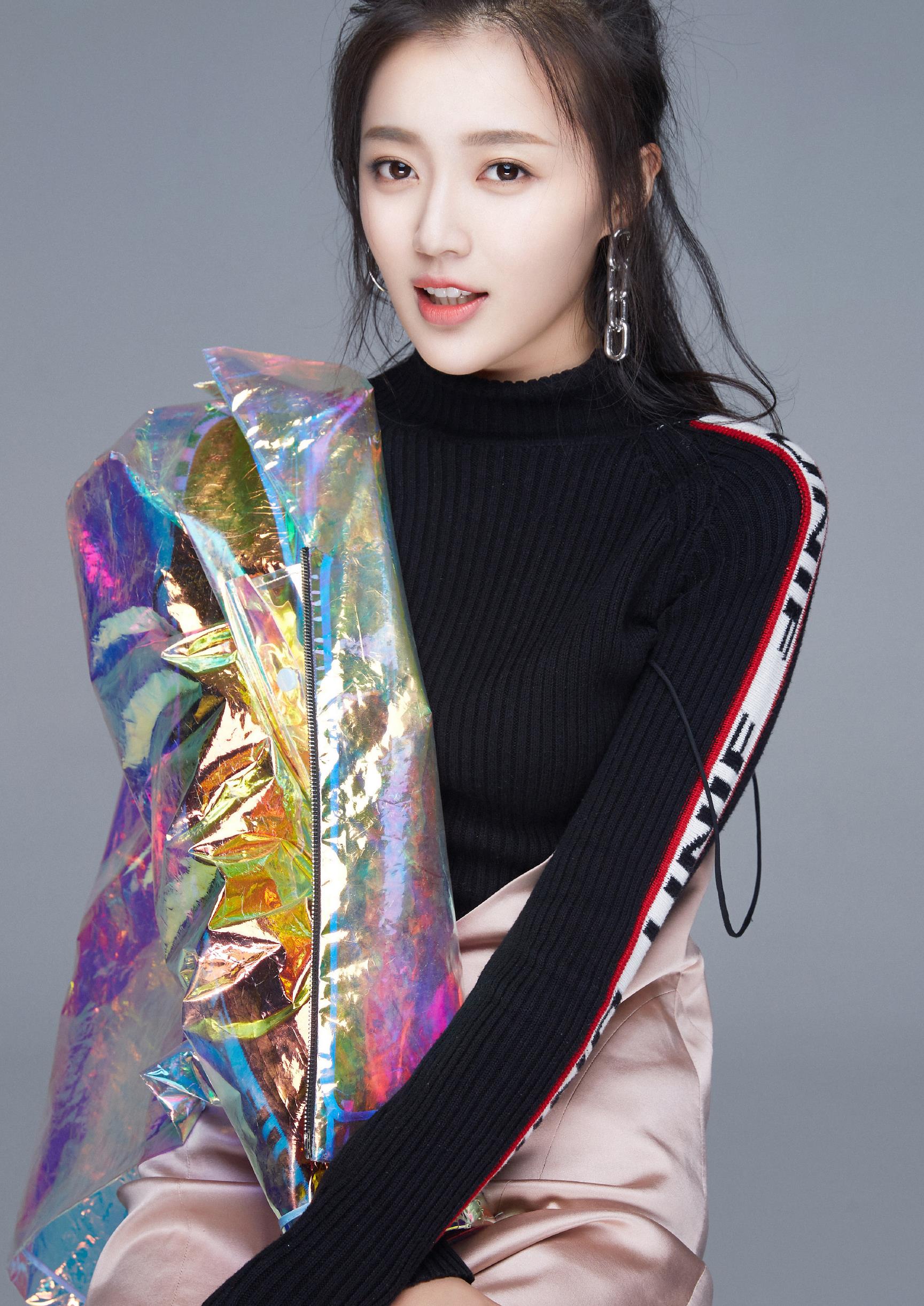 王秀竹:第6839期时尚潮流美图欣赏_高清图集_新浪网