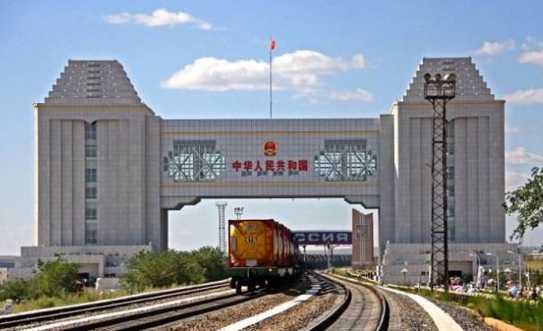 直击中国边境上的9大国门雄伟而气派全世界最霸气