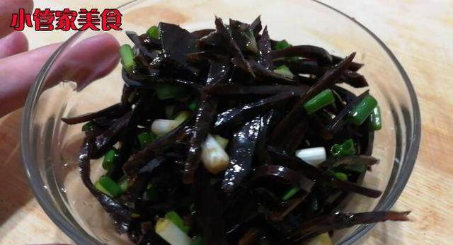 凉拌大头菜非常开胃下饭的小凉菜全家人都非常爱吃