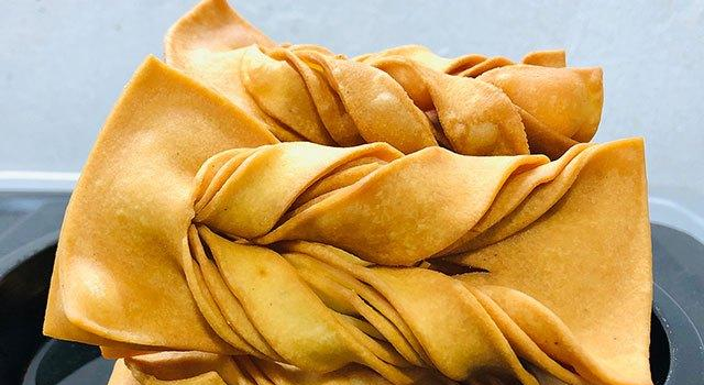 面粉试试这样做,炸果子,金黄酥脆,做法简单,可当零食来解馋千百姓粗粮