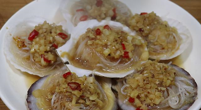 教你做道高颜值的拿手菜，蒜蓉粉丝蒸扇贝，肉质鲜嫩，色香味俱全休闲区蓝鸢梦想 - Www.slyday.coM