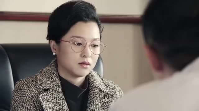 情满四合院娄晓娥听说傻柱缺钱一反应就是以为秦淮茹逼他
