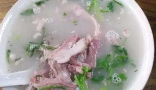 炖羊肉汤时，别的调料都可以放，唯独不能放这种料，不懂快看看吧休闲区蓝鸢梦想 - Www.slyday.coM