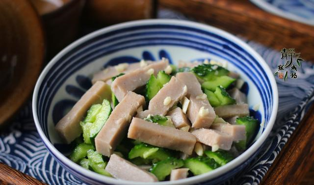 老北京小吃荞麦面扒糕的做法两分钟教会你好吃易做别错过