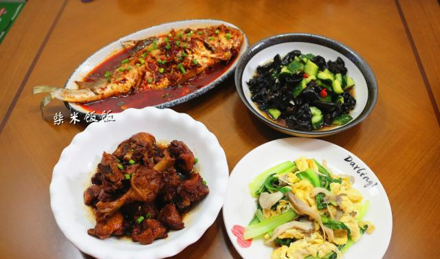 我家晚餐，50分钟做了4道菜，成本50元，营养搭配味道好休闲区蓝鸢梦想 - Www.slyday.coM