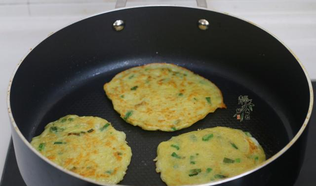 土豆这么做,柔软香嫩,是菜又是饭,快手早餐,选它没错休闲区蓝鸢梦想 - Www.slyday.coM 土豆这么做,柔软香嫩,是菜又是饭,快手早餐,选它没错休闲区蓝鸢梦想 - Www.slyday.coM