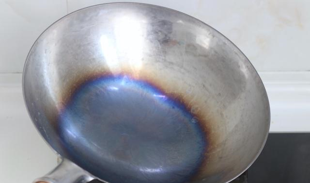 铁锅怎么开锅拿到别直接用教你开锅锅不粘寿命也长