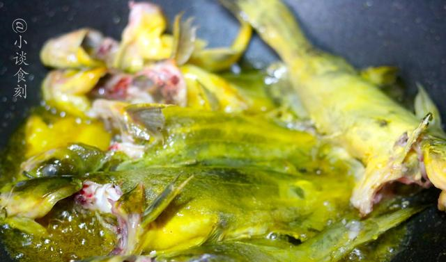 被人嫌弃的“边角料”,“大豆纤维”丰富,煮鱼吃特香,别不懂吃休闲区蓝鸢梦想 - Www.slyday.coM 被人嫌弃的“边角料”,“大豆纤维”丰富,煮鱼吃特香,别不懂吃休闲区蓝鸢梦想 - Www.slyday.coM