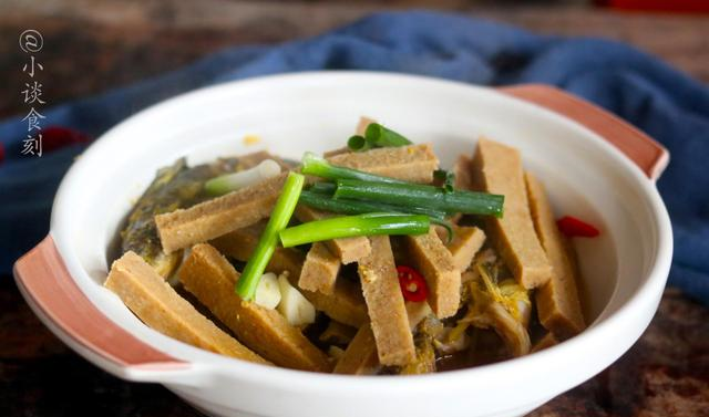 被人嫌弃的“边角料”,“大豆纤维”丰富,煮鱼吃特香,别不懂吃休闲区蓝鸢梦想 - Www.slyday.coM 被人嫌弃的“边角料”,“大豆纤维”丰富,煮鱼吃特香,别不懂吃休闲区蓝鸢梦想 - Www.slyday.coM