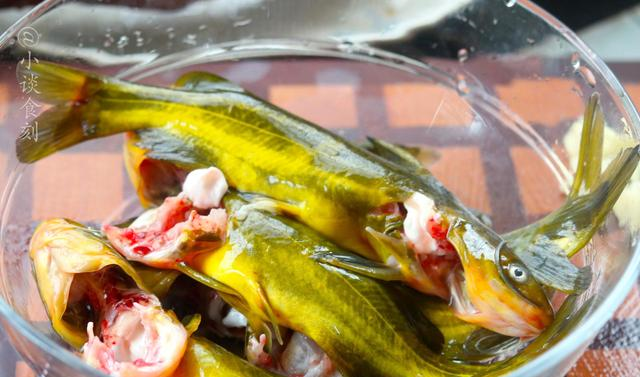 被人嫌弃的“边角料”,“大豆纤维”丰富,煮鱼吃特香,别不懂吃休闲区蓝鸢梦想 - Www.slyday.coM 被人嫌弃的“边角料”,“大豆纤维”丰富,煮鱼吃特香,别不懂吃休闲区蓝鸢梦想 - Www.slyday.coM