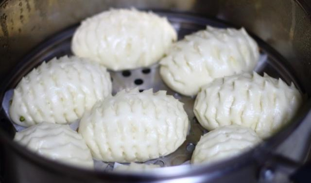 馒头还在买?教你做松软香甜的小刺猬馒头,挑食孩子见了都喜欢休闲区蓝鸢梦想 - Www.slyday.coM 馒头还在买?教你做松软香甜的小刺猬馒头,挑食孩子见了都喜欢休闲区蓝鸢梦想 - Www.slyday.coM