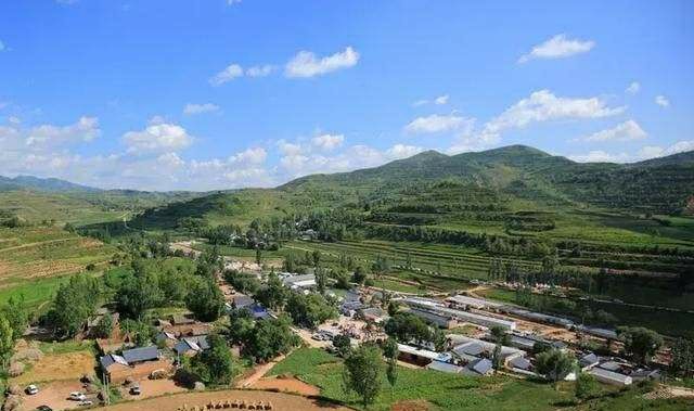 绿水青山美丽乡村 新和村位于宁夏回族自治区固原市隆德县陈靳乡