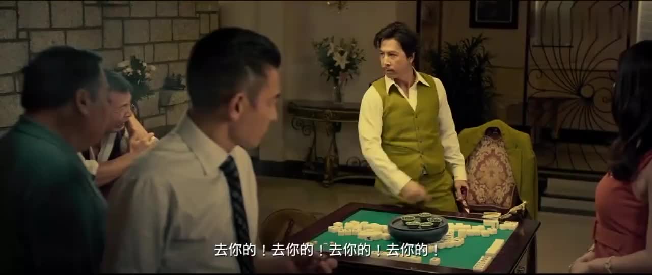 追龙甄子丹这一行为华仔可能有点不高兴毕竟太不给他面了