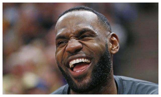 三亿美元,保罗号召球员募集这么多钱干什么?球迷:很有意义