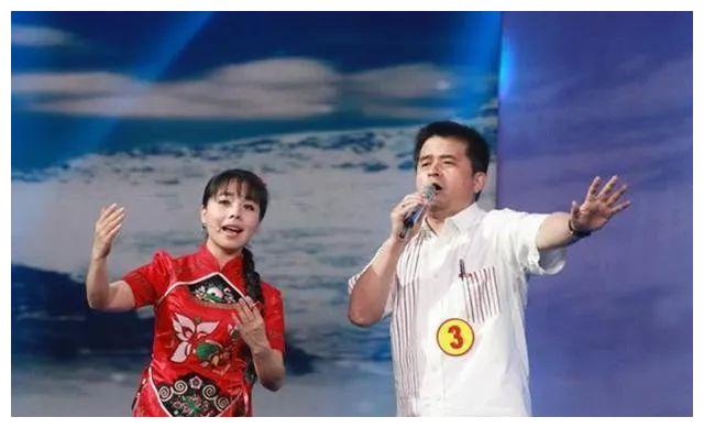 王二妮豪宅曝光,比杨丽萍的还奢华,网友:你这是乔家大院 啊