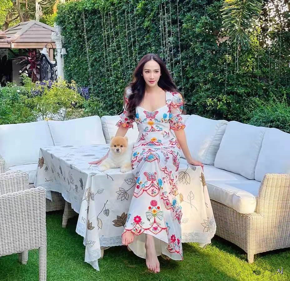 泰国完颜拽姐aump把日子过成诗歌把穿搭变成艺术