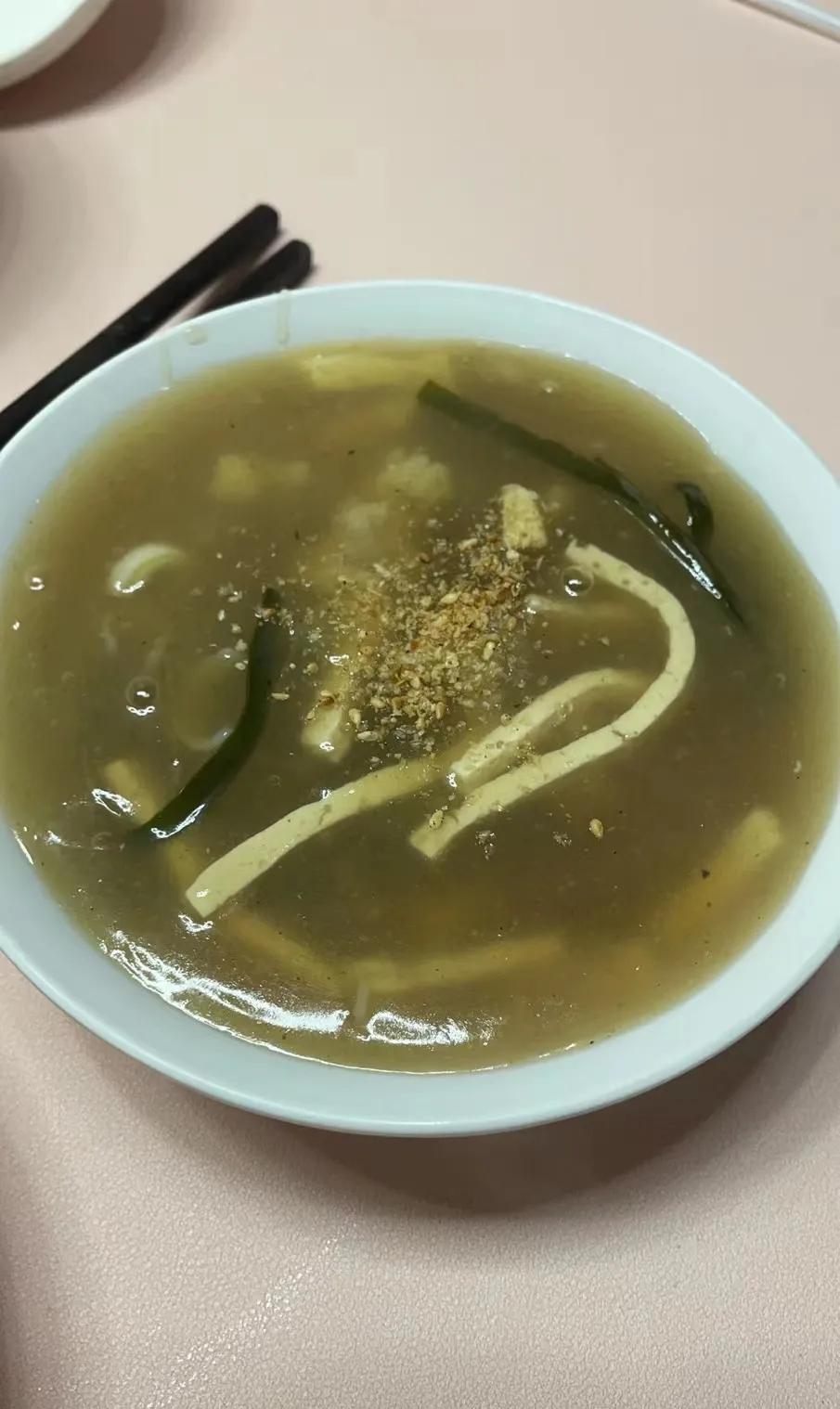 素胡辣汤隔离在家,想吃胡辣汤,今安排做个素胡辣汤,做法很简单,前后不