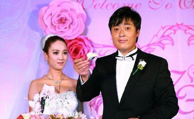 而在感情上,2006年张桐在拍摄电视剧《中国近卫军》时结识了关思婷