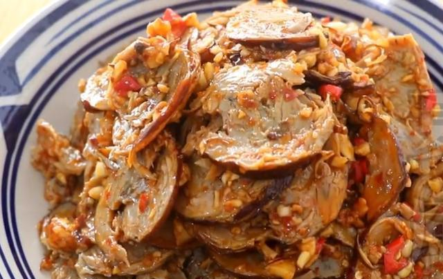 卤味捆鸡的做法湖南特色小吃记住这个配方香辣有嚼劲好吃