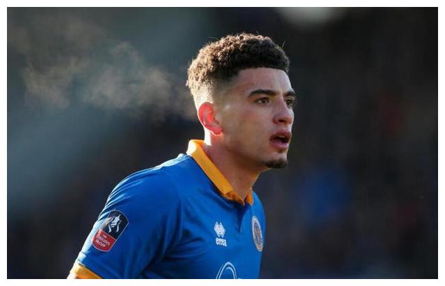 安帅要争四英媒诺维奇后卫本戈弗雷将与埃弗顿签约5年