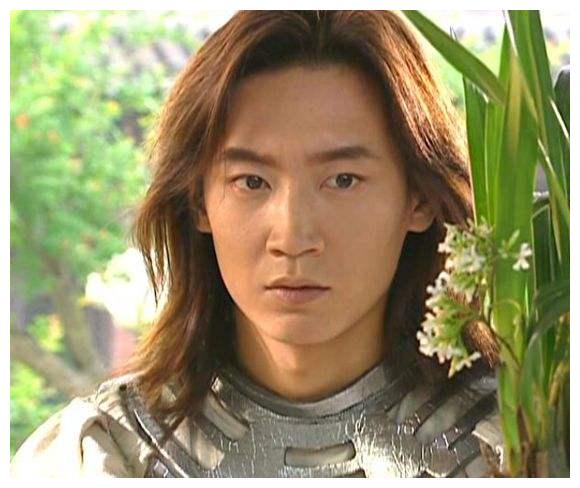 杨俊毅,优秀的演员,为报恩退出娱乐圈,却培养了个世界冠军