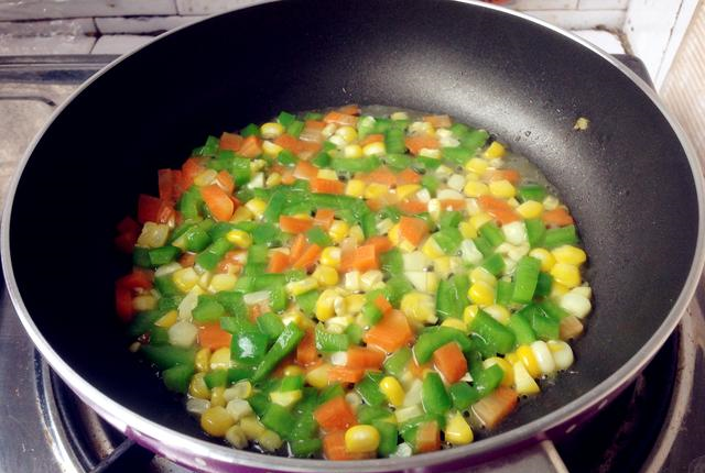 吃剩的云吞皮不要扔，做成这道菜，小孩子抢着吃休闲区蓝鸢梦想 - Www.slyday.coM