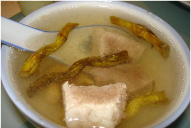 吃饭时,先喝汤好还是后喝汤好?别瞎总结了,听听营养师怎么说休闲区蓝鸢梦想 - Www.slyday.coM 吃饭时,先喝汤好还是后喝汤好?别瞎总结了,听听营养师怎么说休闲区蓝鸢梦想 - Www.slyday.coM