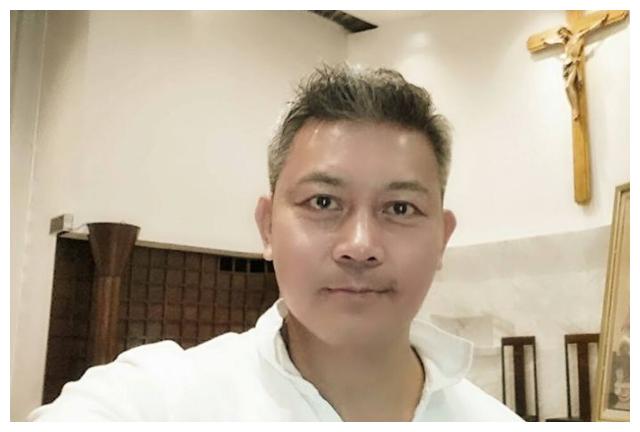 59岁tvb金牌配角患癌病危,未婚无子靠干妹妹照顾饮居|曾伟权|干妹妹