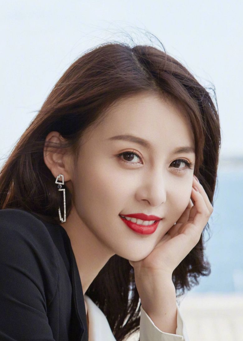 演员贾青,一个酷酷的美女_高清图集_新浪网